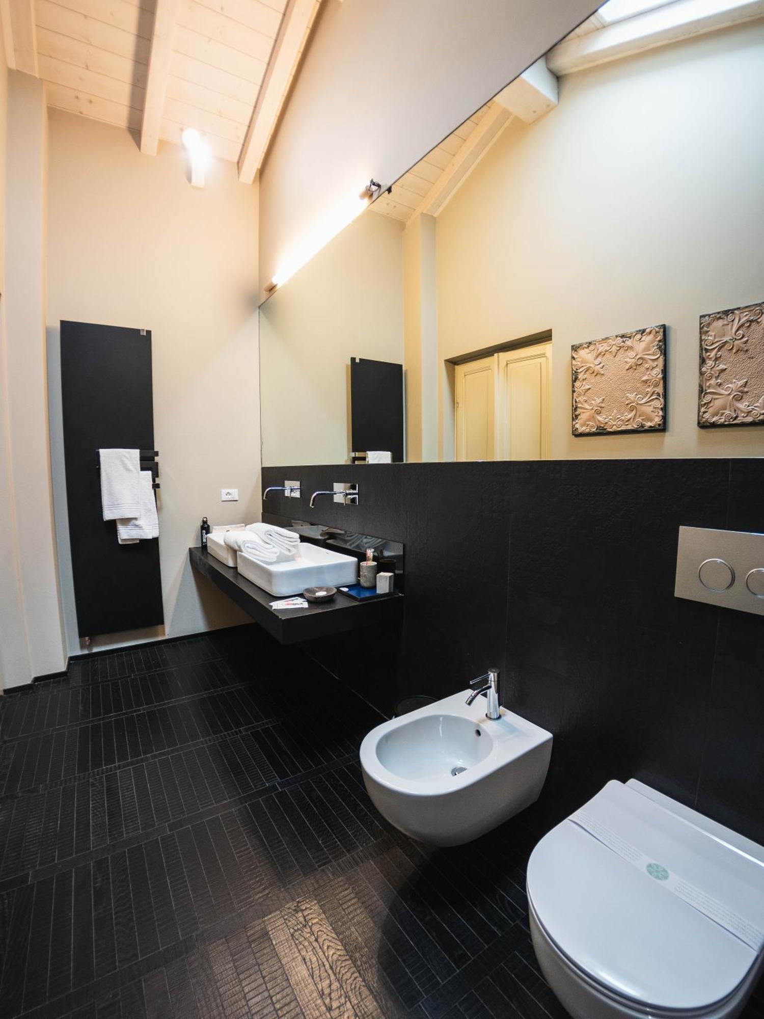 לינה וארוחת בוקר פארמה Palazzo Gozzi Bed & Beauty מראה חיצוני תמונה