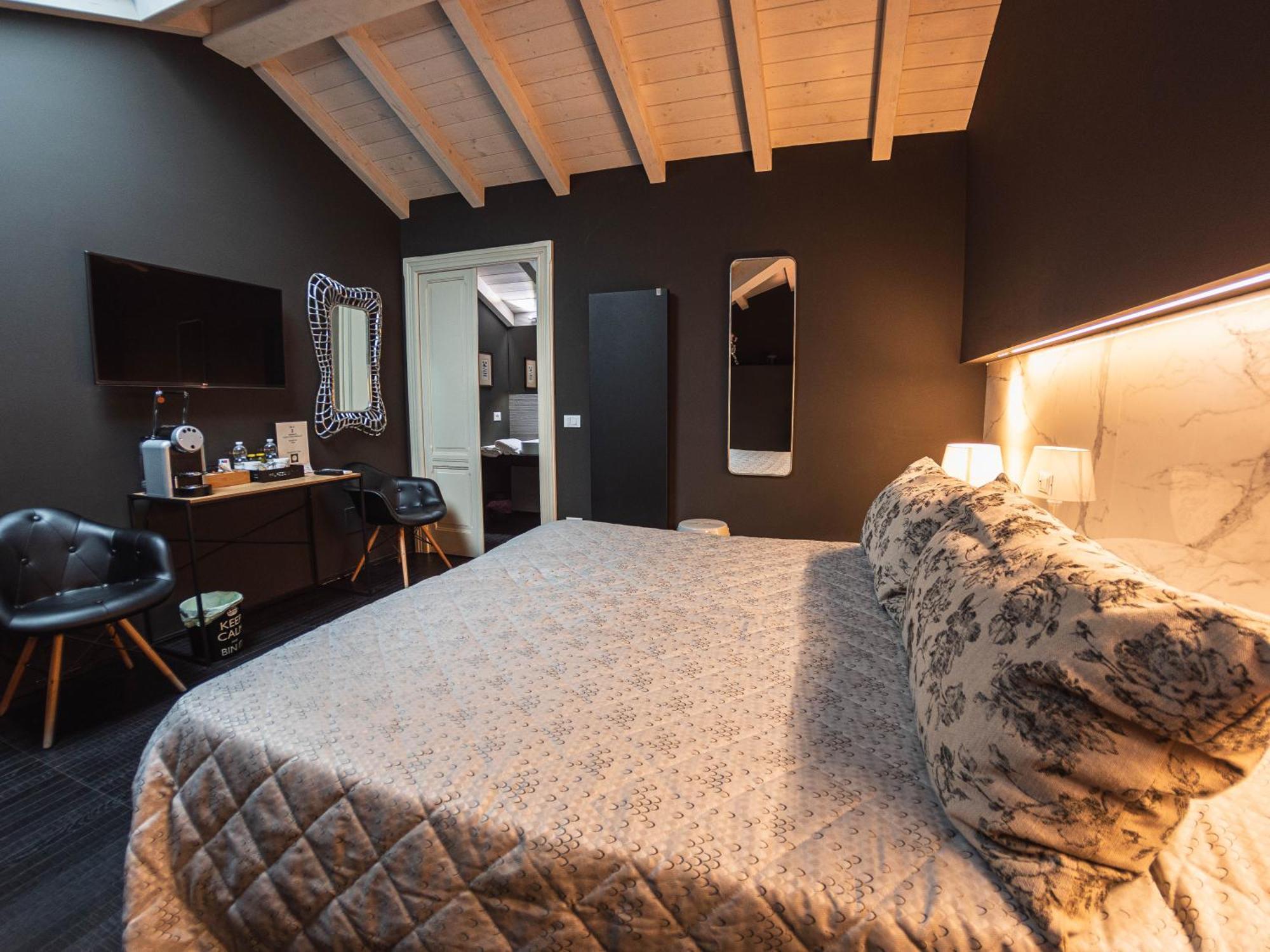 לינה וארוחת בוקר פארמה Palazzo Gozzi Bed & Beauty מראה חיצוני תמונה